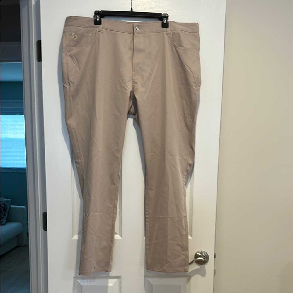 Men’s Peter Millar Tan eb66 Performance Five-Pocket Pant, Size 42/34